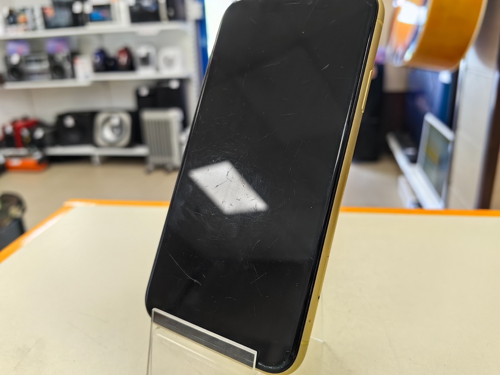 Смартфон Apple iPhone 11 64Gb