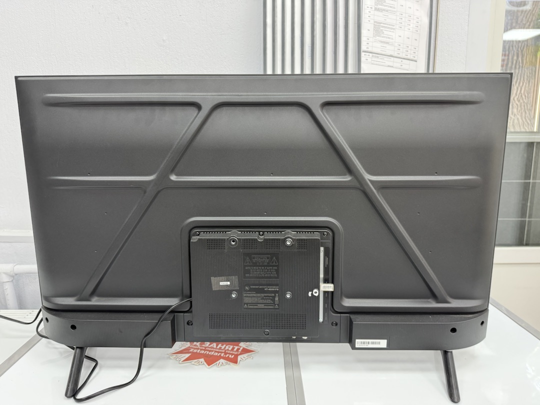 LED Телевизор HI HT-40H01FB