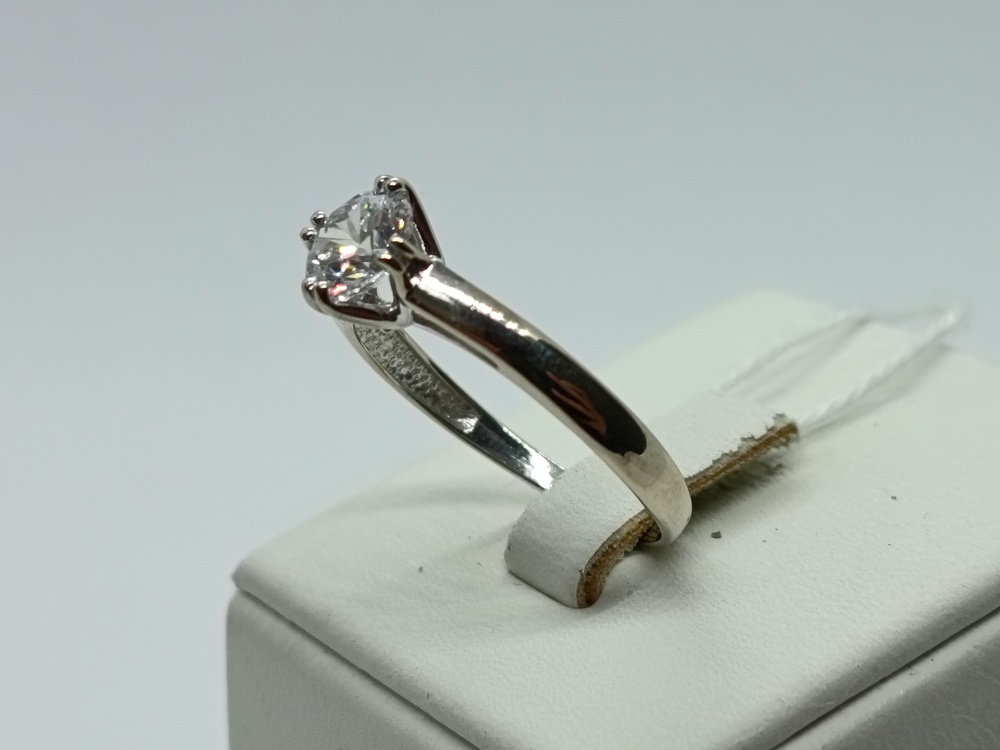 КОЛКМ585 КОЛЬЦО С КАМНЕМ (Au 585)