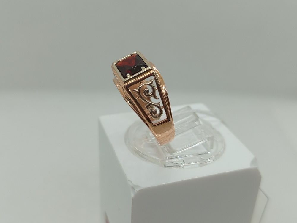 ПЕЧАТКА С КАМНЕМ (Au 585)