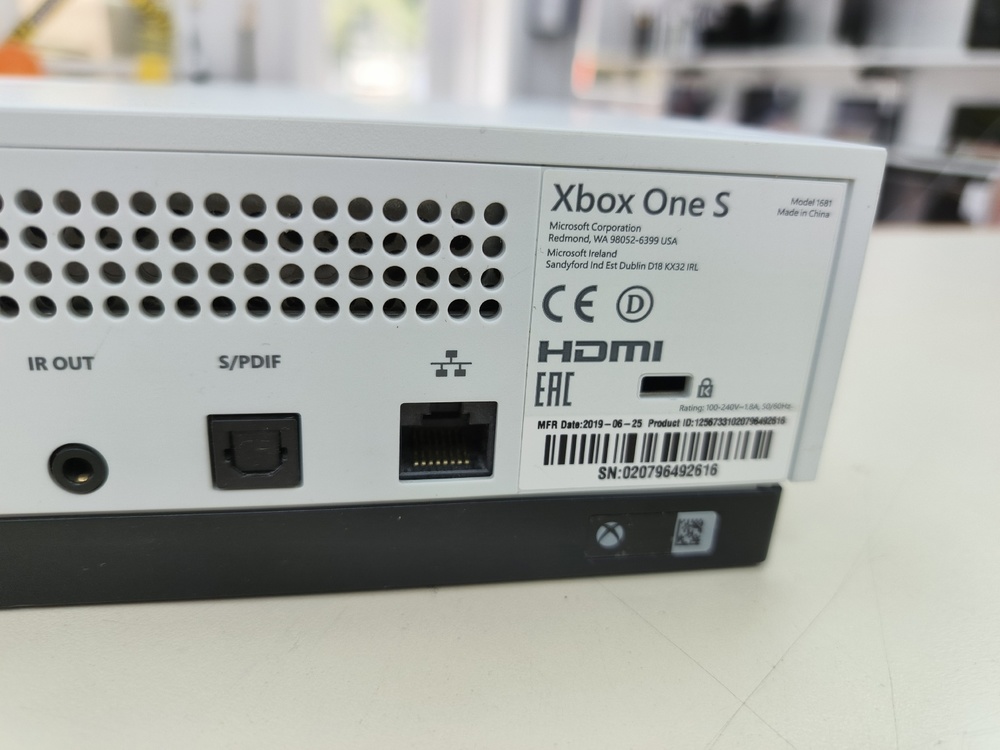 Игровая приставка Xbox One S 500Gb