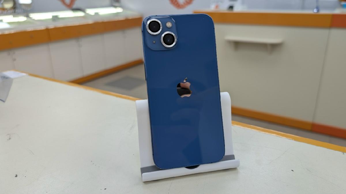 Смартфон Apple iPhone 13 128Gb