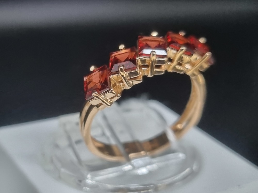 КОЛКМИ585 КОЛЬЦО С КАМНЯМИ (Au 585)