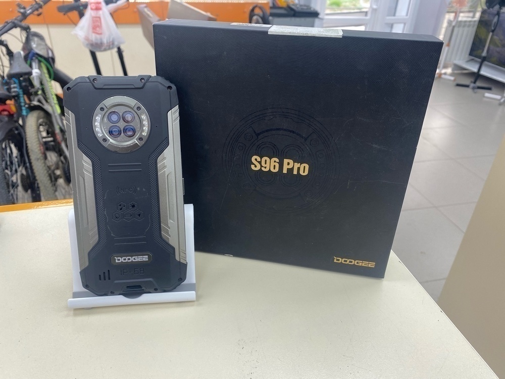 Смартфон Doogee S96 Pro