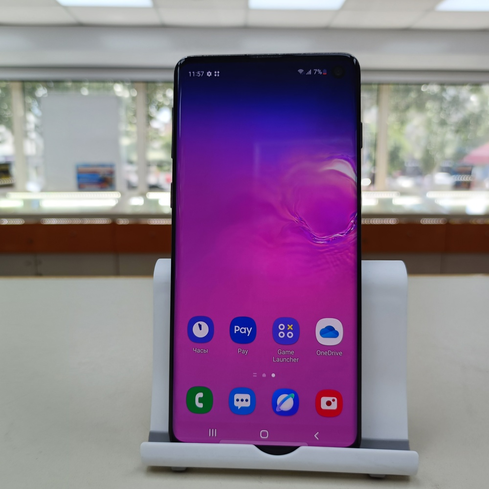 Смартфон Samsung Galaxy S10 8/128