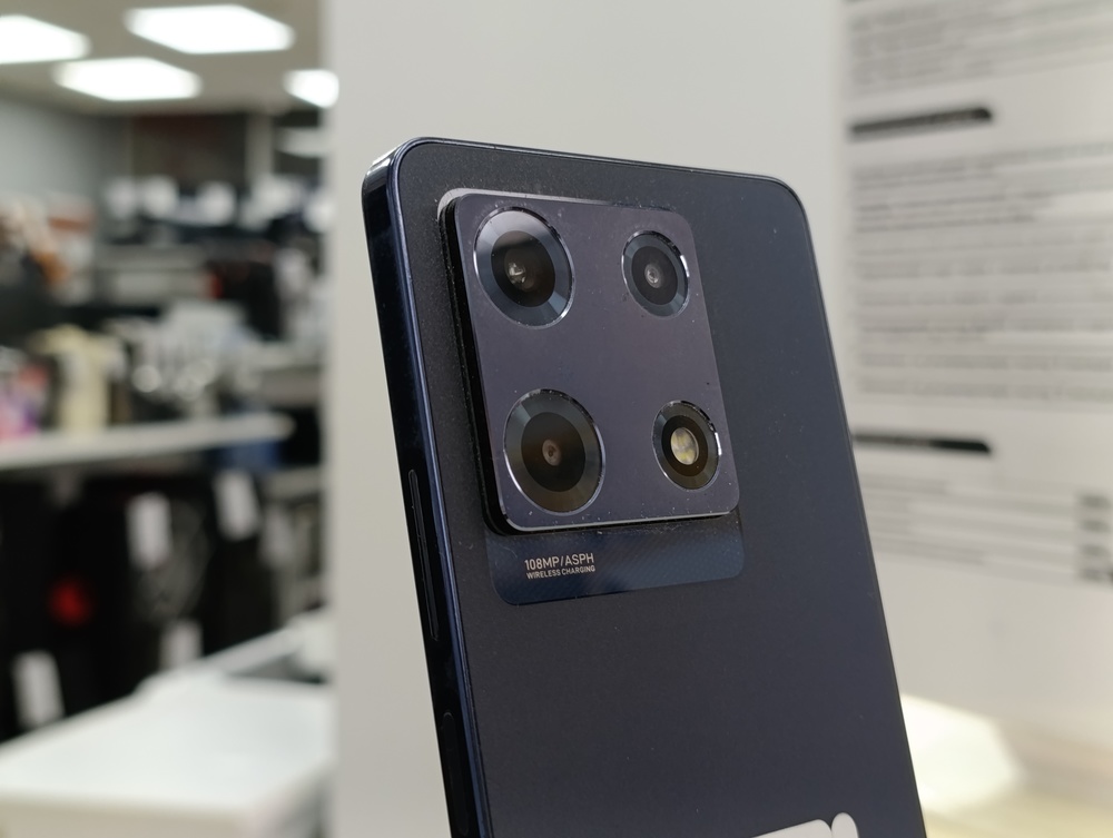 Смартфон Infinix Note 30 PRO 8/256