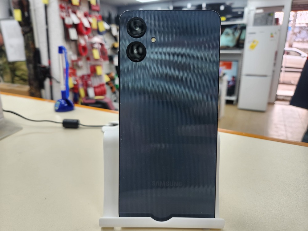 Смартфон Samsung Galaxy A06 4/128