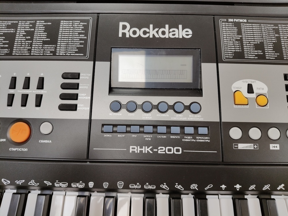 Синтезатор Rockdale RHK-200