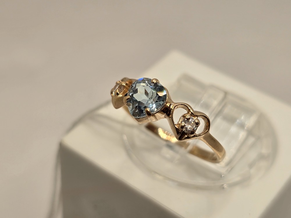 КОЛКМИ585 КОЛЬЦО С КАМНЯМИ (Au 585)