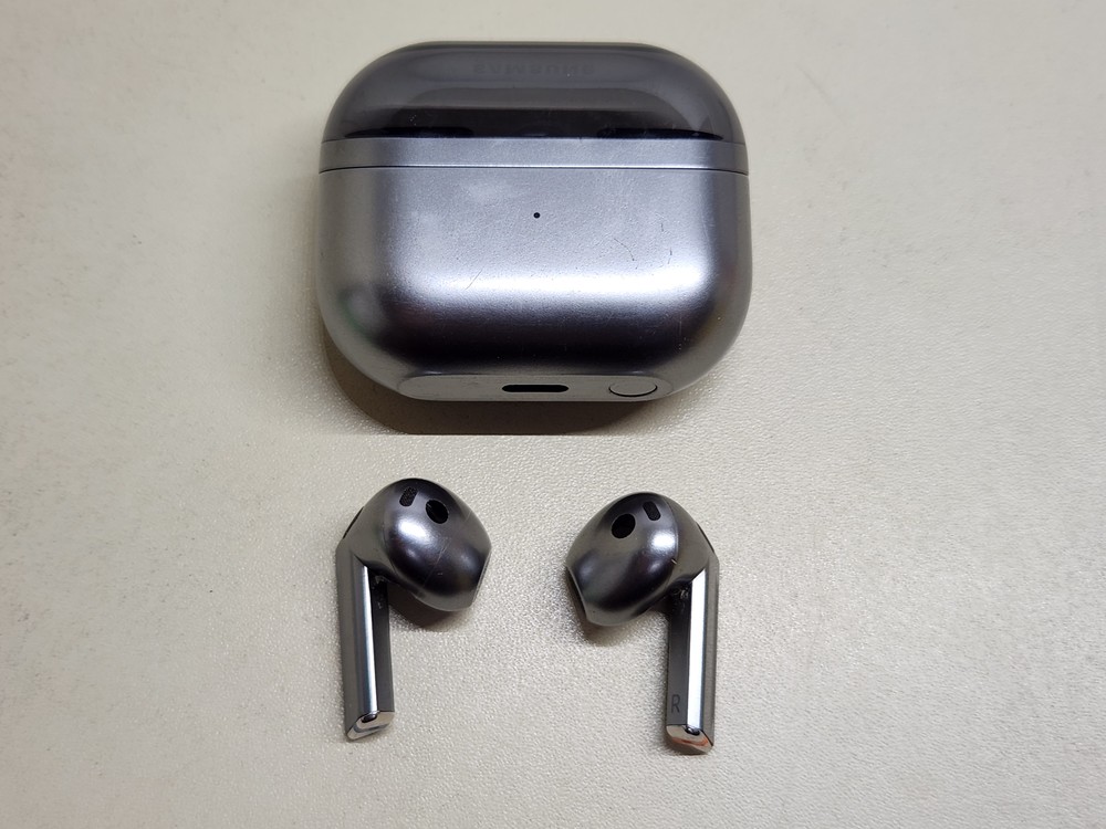 Наушники беспроводные Samsung BUDS 3