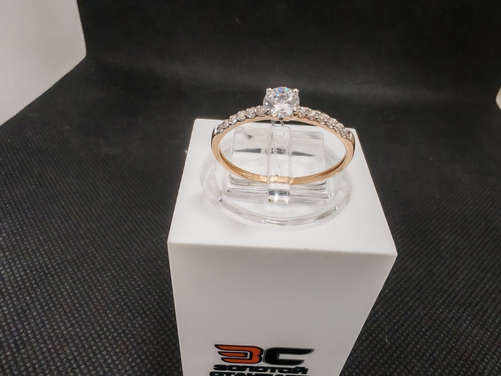 КОЛЬЦО С КАМНЯМИ (Au 585)