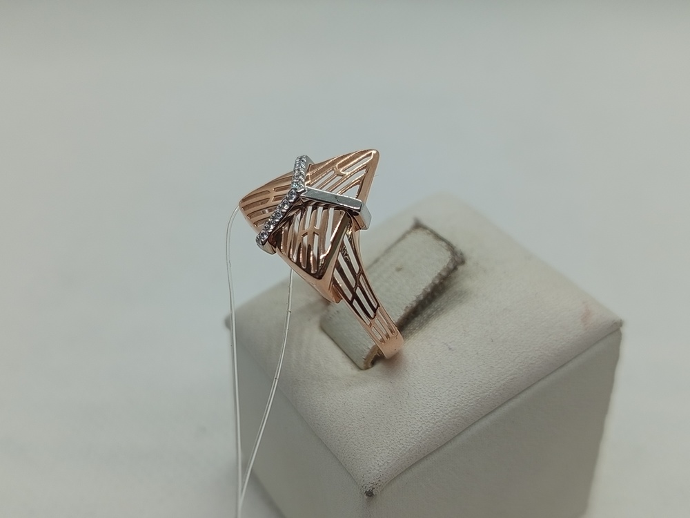 КОЛЬЦО С КАМНЯМИ (Au 585)