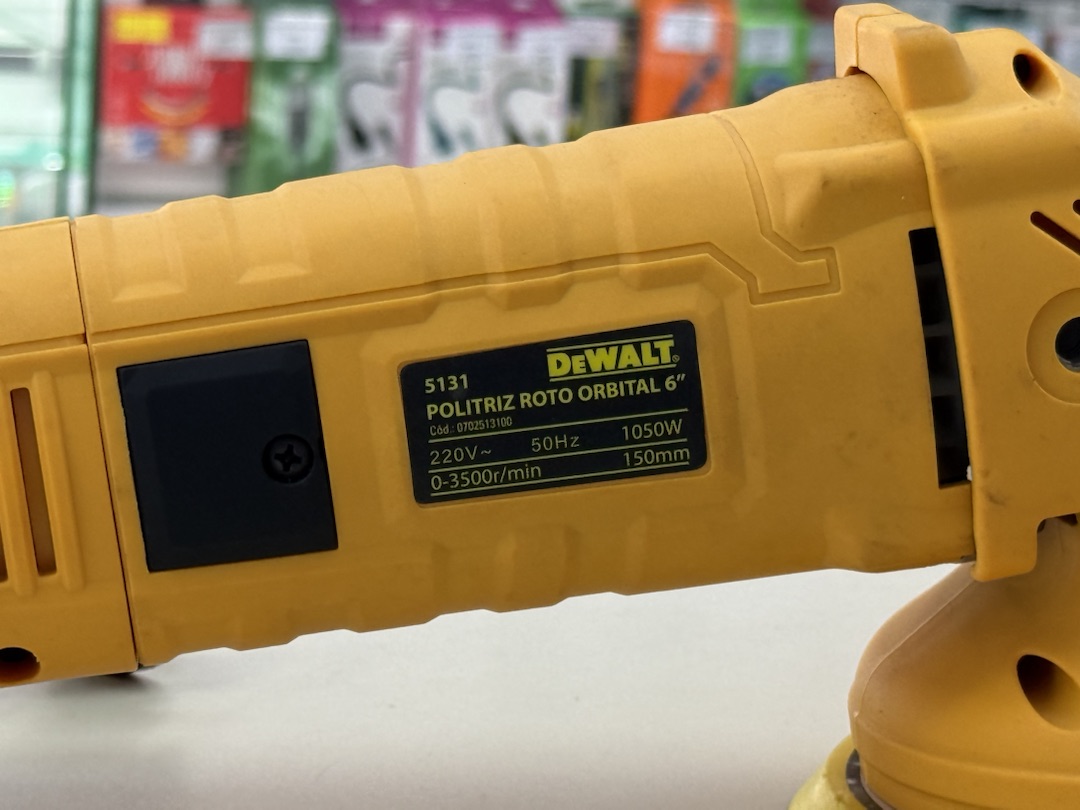 Шлифовальная машина Dewalt 1050W