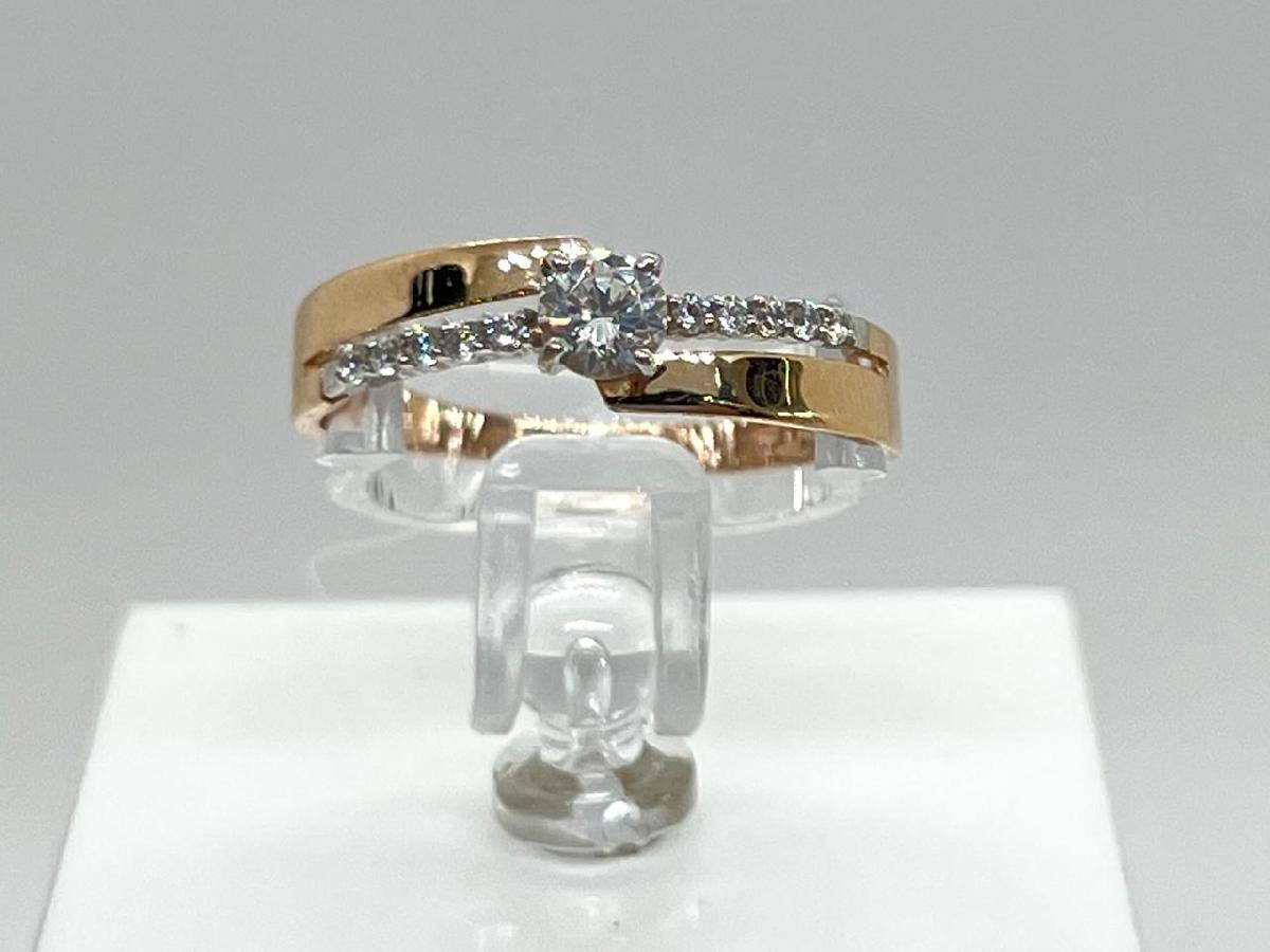 КОЛЬЦО С КАМНЯМИ (Au 585)