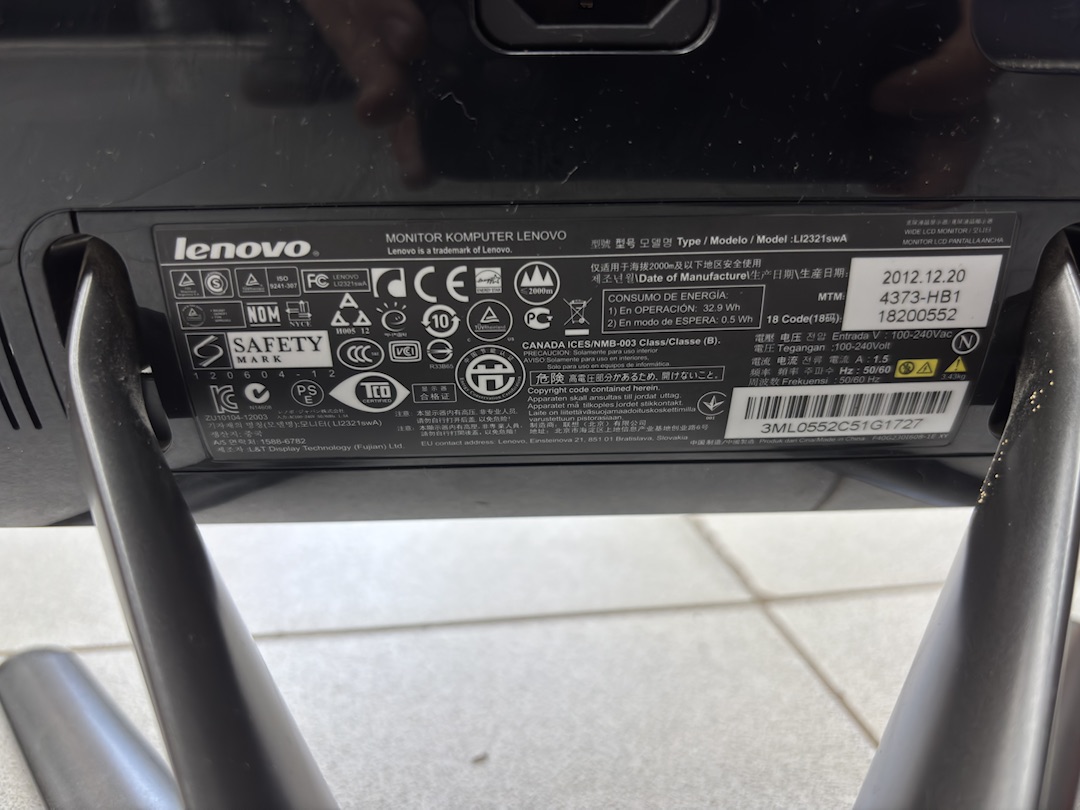 Монитор LG LI2321SWA