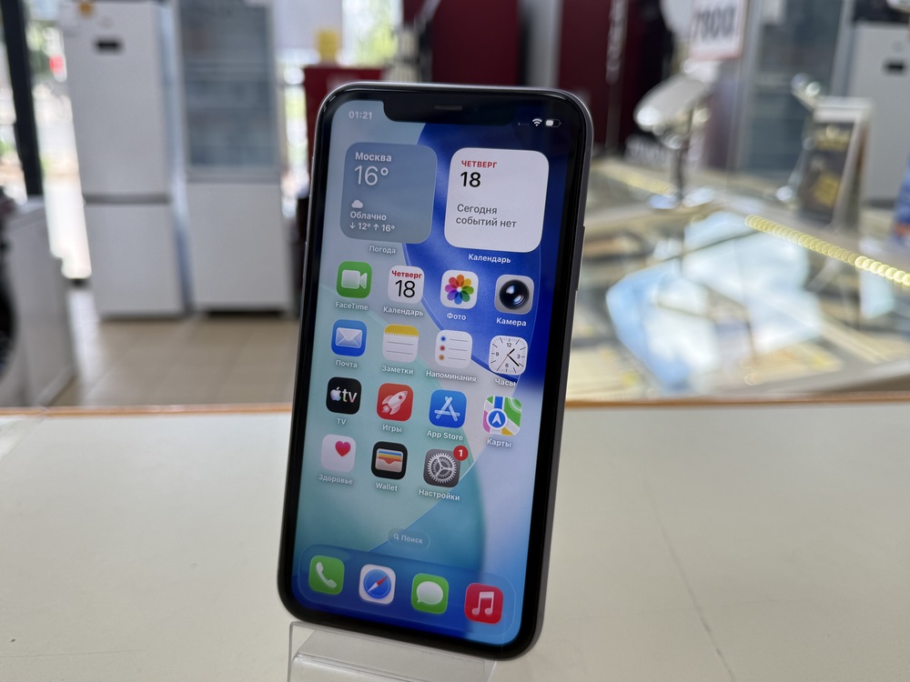 Смартфон Apple iPhone 11 64Gb