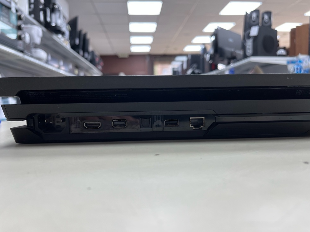 Игровая приставка PlayStation 4 Pro 1Tb
