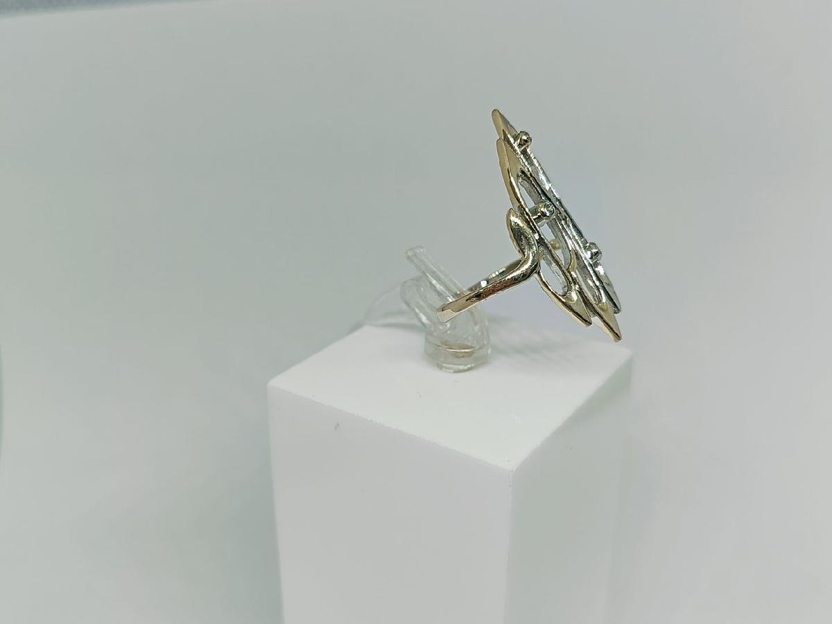 КОЛЬЦО С КАМНЯМИ (Au 585)