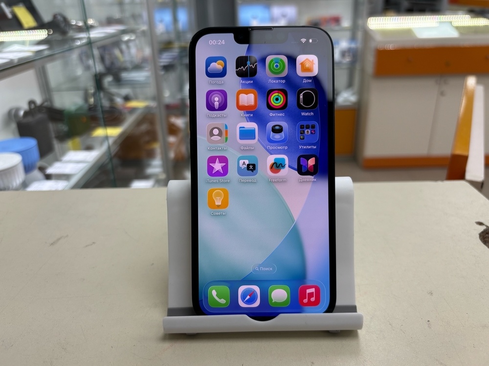 Смартфон Apple iPhone 13 128Gb