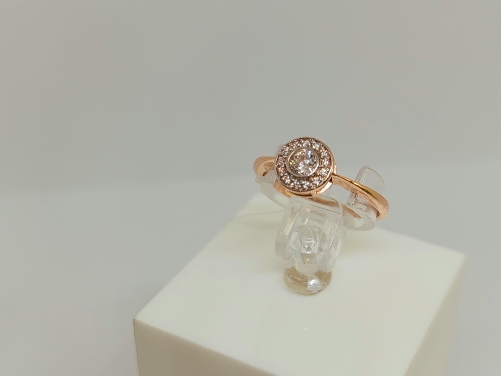 КОЛЬЦО С КАМНЯМИ (Au 585)