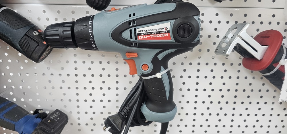 Шуруповерт Электроприбор ДШ-700ДМ