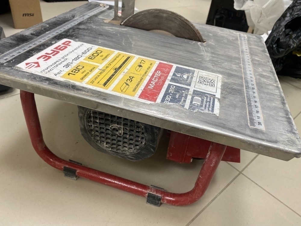 Электроплиткорез Зубр ЭП-180-600Н