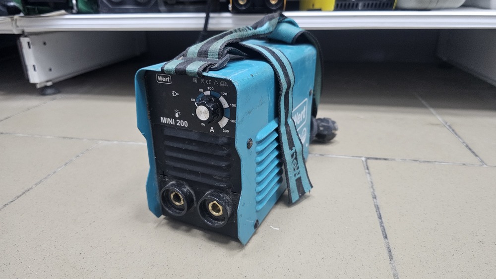 Сварочный аппарат Wert Mini 200