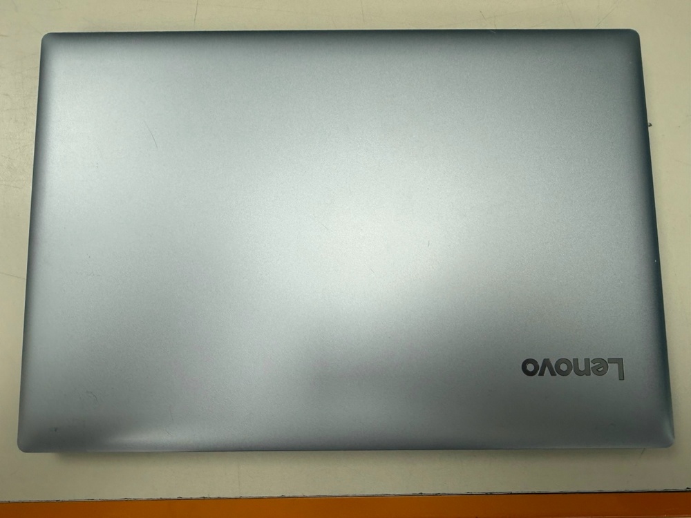 Ноутбук Lenovo 330; A4-9125, Radeon 530, 4 Гб, 500 Гб