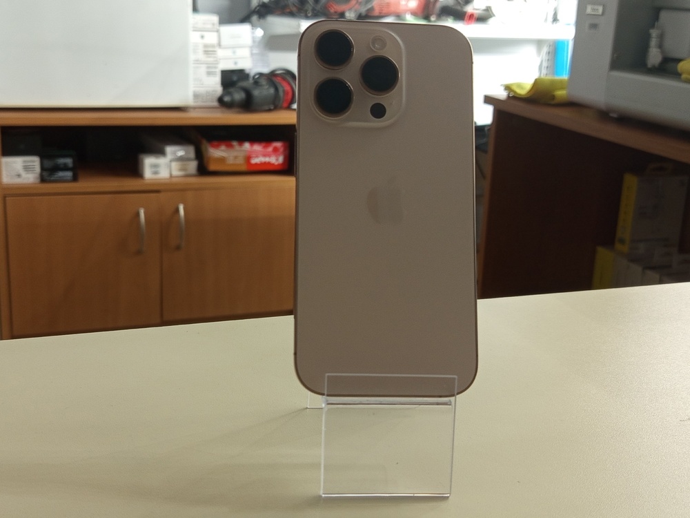 Смартфон Apple Iphone 16 Pro 128Gb