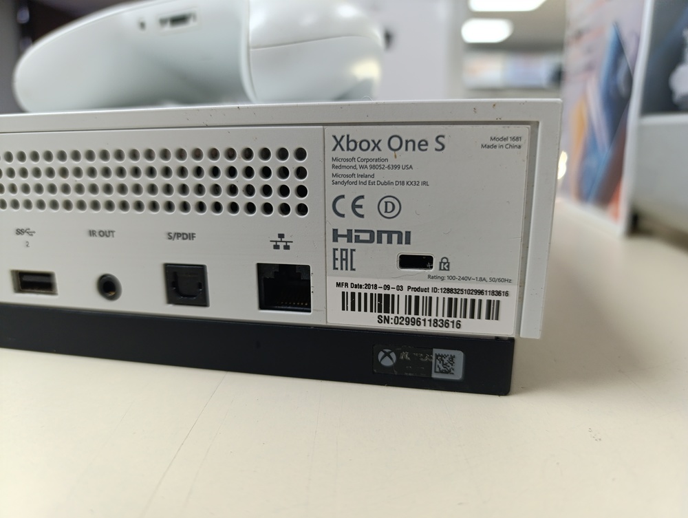 Игровая приставка Xbox One S 1TB