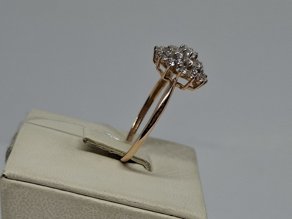 КОЛЬЦО С КАМНЯМИ (Au 585)