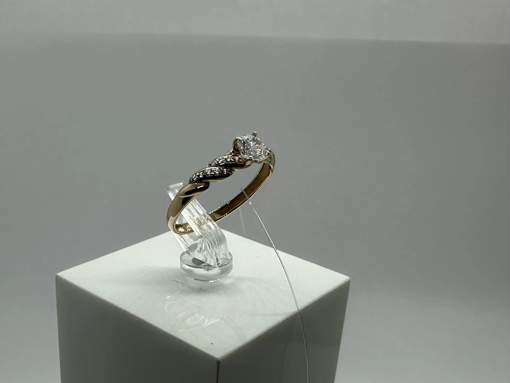 КОЛЬЦО С КАМНЯМИ (Au 585)