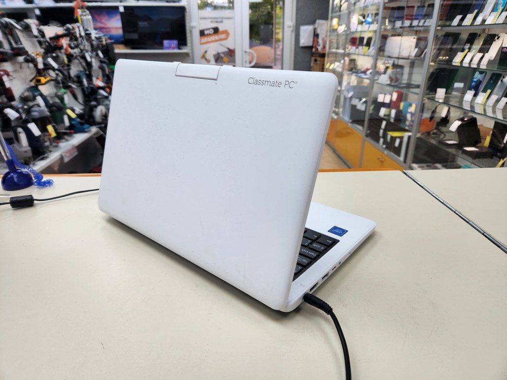 НЕТБУК Prestigio; Celeron N4000, Intel UHD Graphics, 4 Gb, 120 Гб, Нет