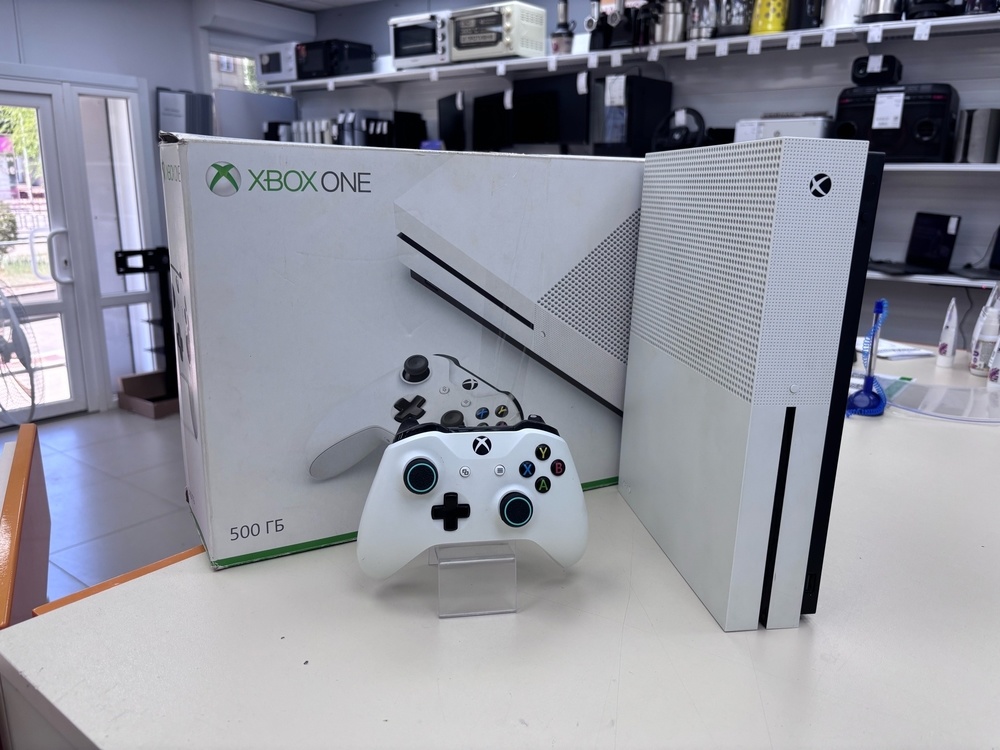 Игровая приставка Xbox One S 500Gb