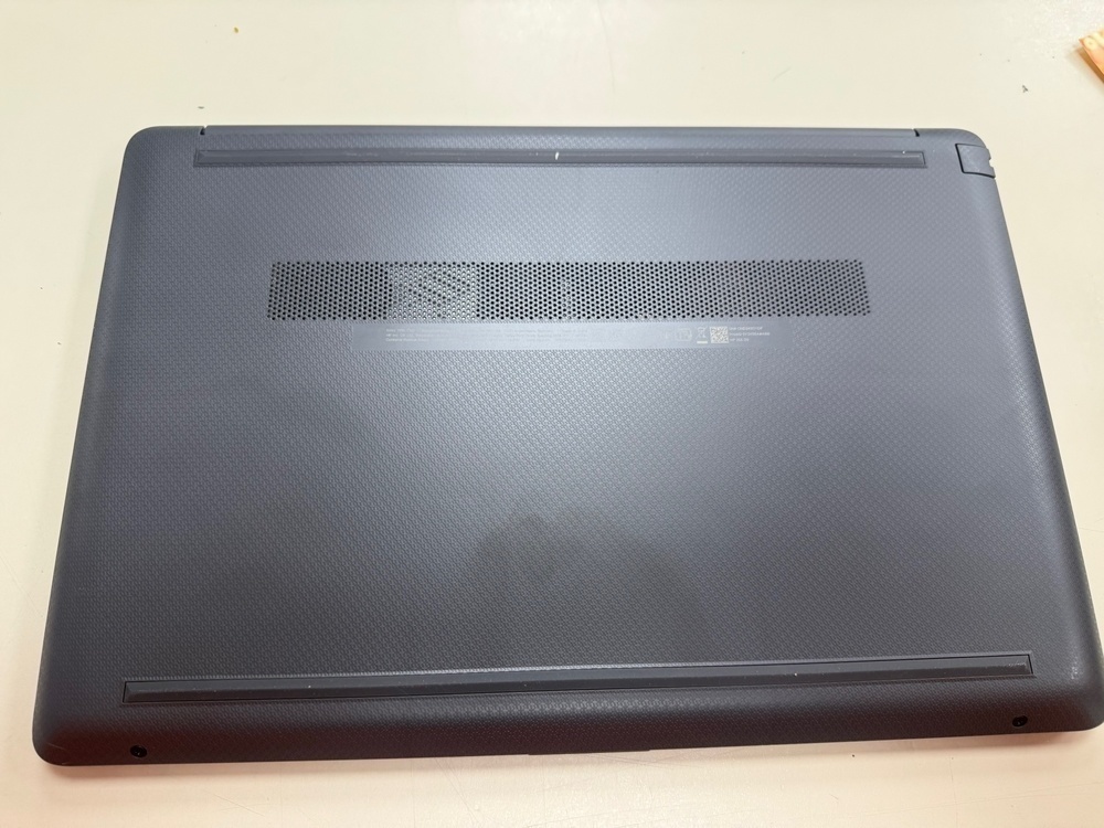 Ноутбук HP 15s-eq3005ne; 5-5625u, AMD Radeon (TM) Graphics, 8 Гб, 512 GB, Нет