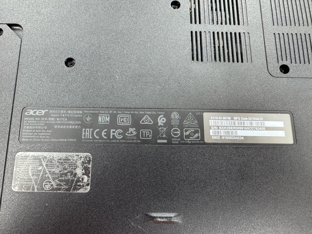 Ноутбук Acer; Core i5-7200U, Intel HD Graphics 620, 4 Гб, 480 Гб, Нет