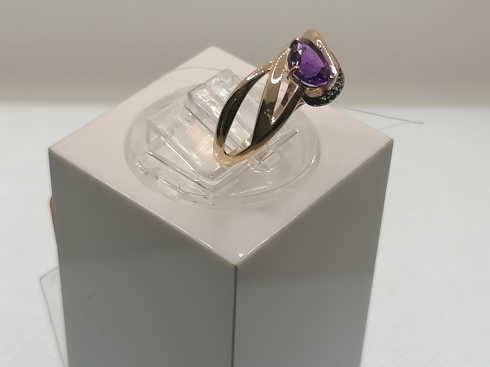 КОЛЬЦО АМЕТИСТ с камнями (Au 585)