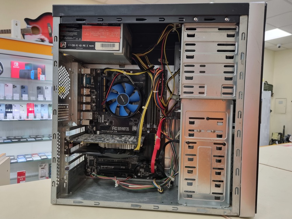 Системный блок HP; Core i5-4430, GeForce GTX 950, 16 Гб, 256 Гб, 500 Гб