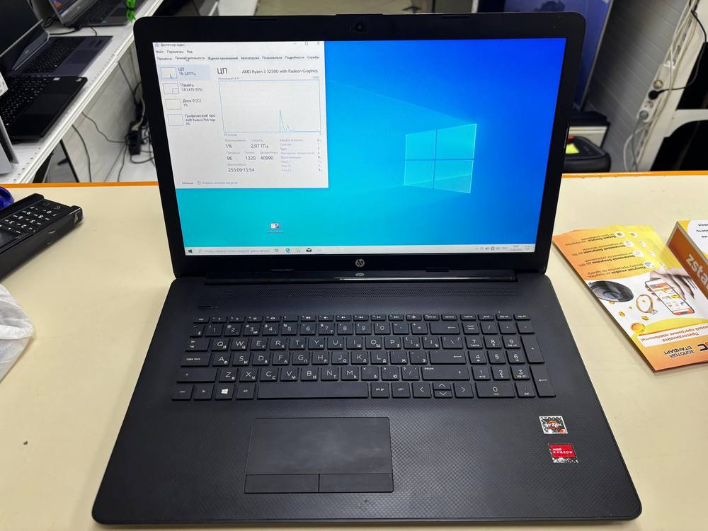 Ноутбук HP; Ryzen 3 3250U, AMD Graphics, 4 Гб, 240 Гб, Нет