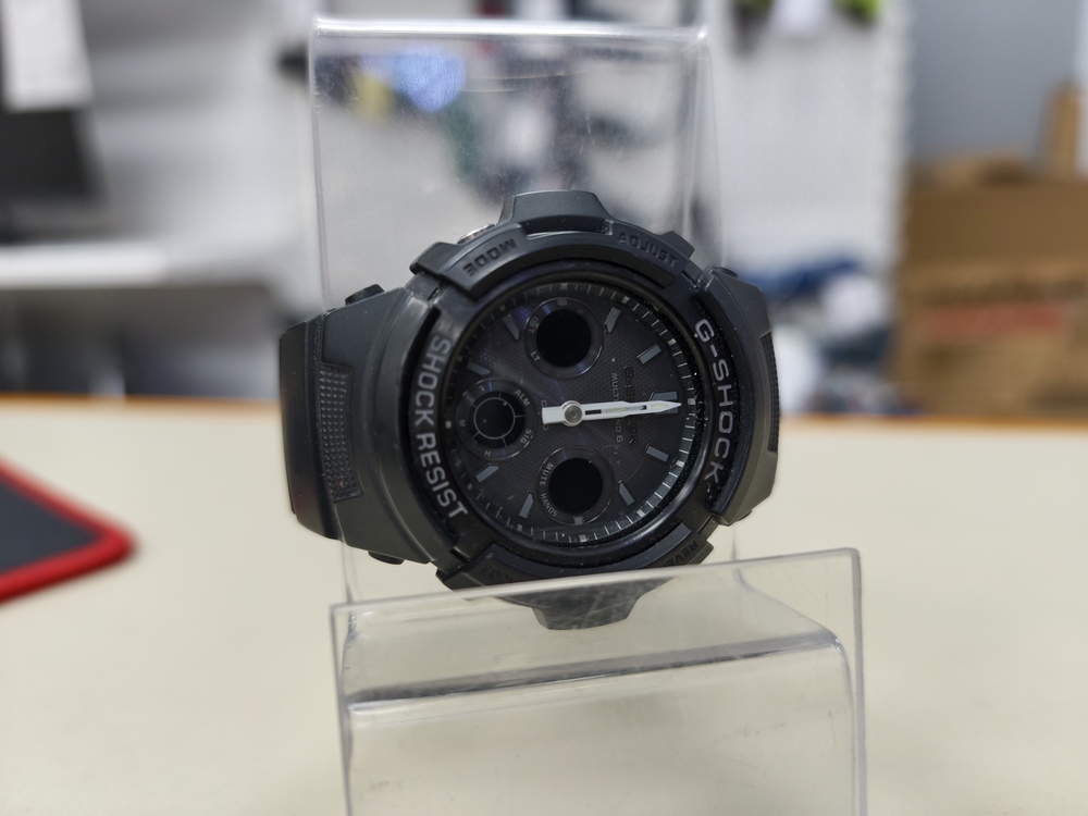 Часы наручные Casio AWG-M100B