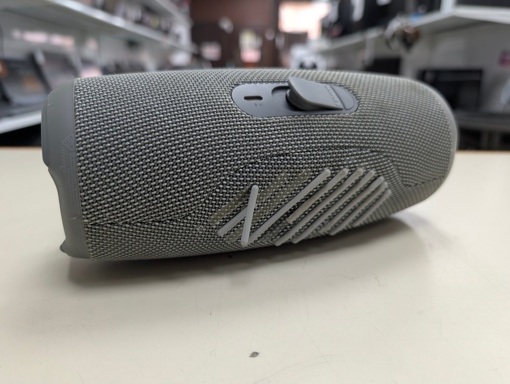 Портативная акустика JBL Charge 5