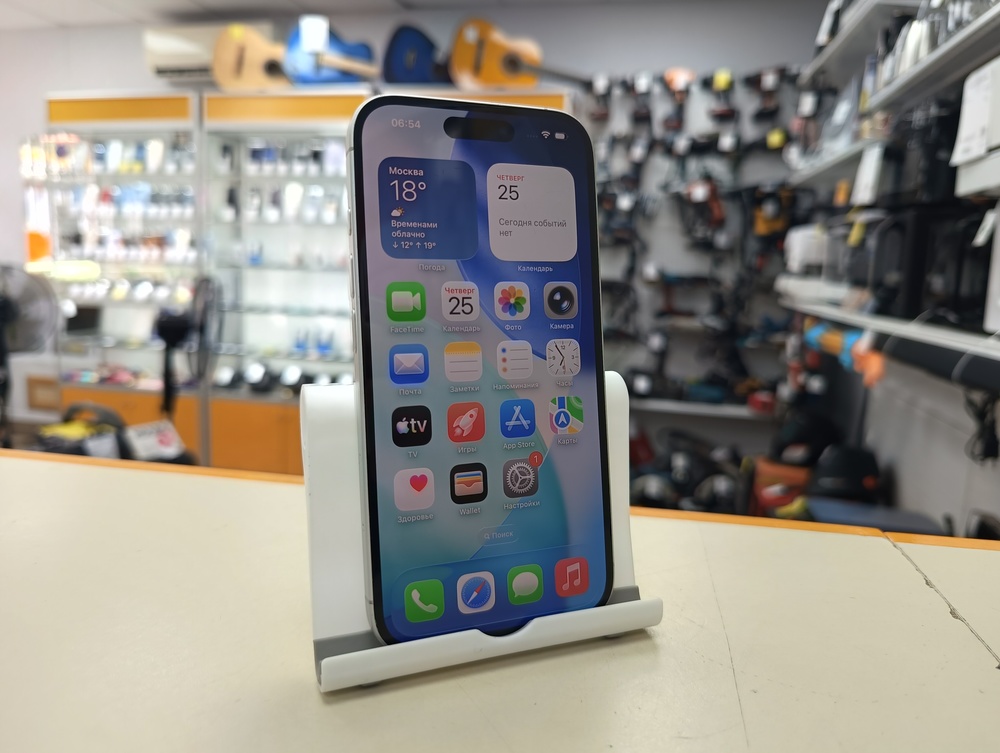 Смартфон Apple Iphone 16 128Gb