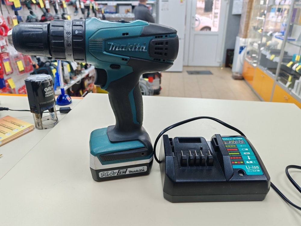Шуруповерт Makita DF347D