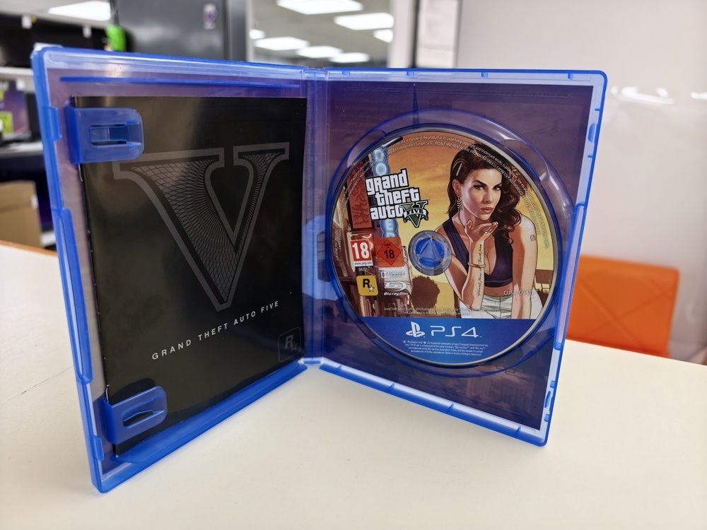 Игра Playstation 4 GTA 5