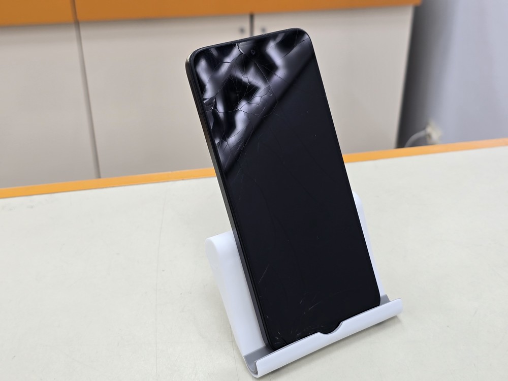 Смартфон Xiaomi Redmi 12 4/128