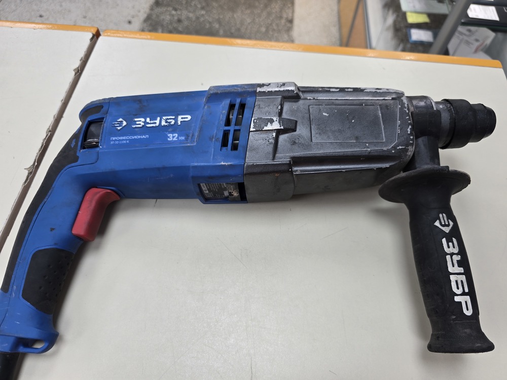 Перфоратор Зубр ЗП-32-1100