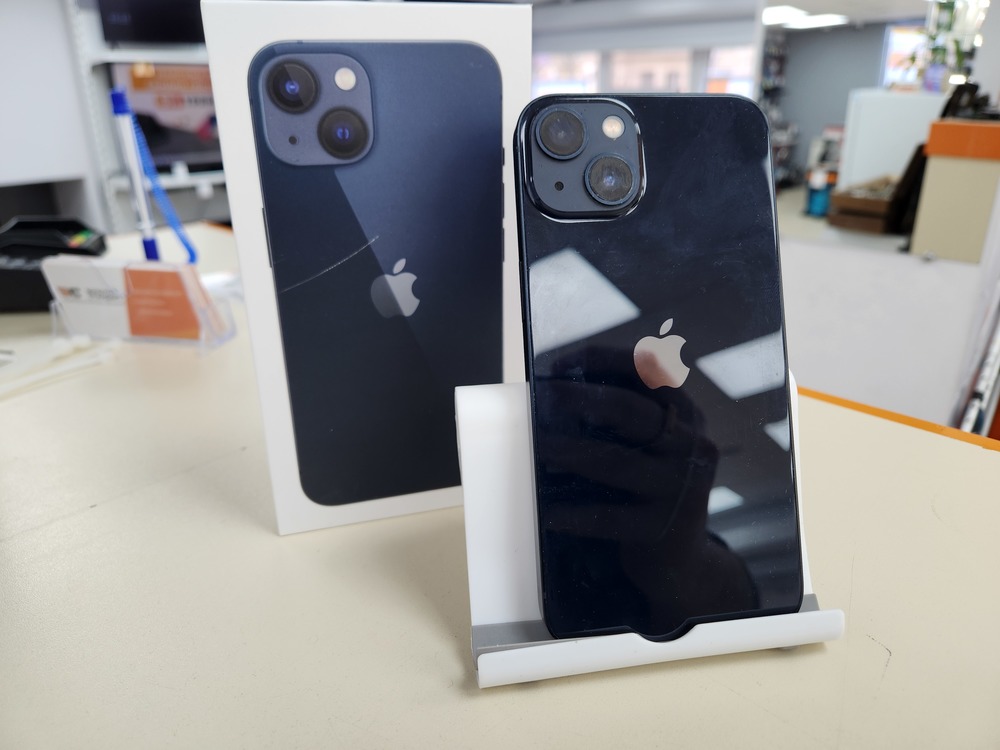 Смартфон Apple iPhone 13 128Gb