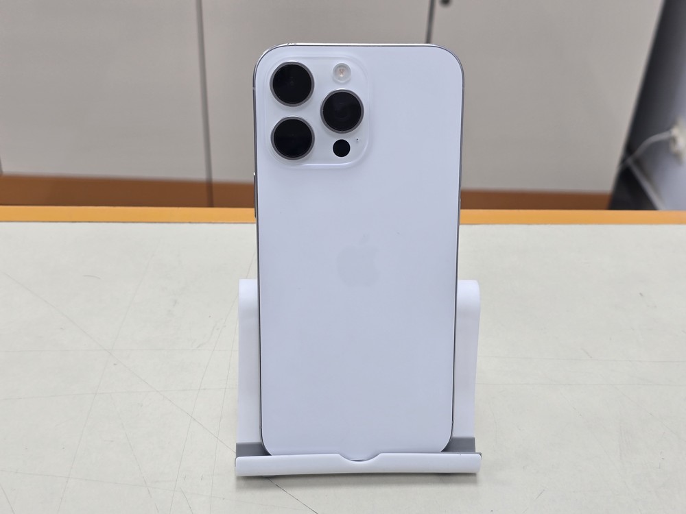 Смартфон Apple Iphone 16 Pro Max 256Gb