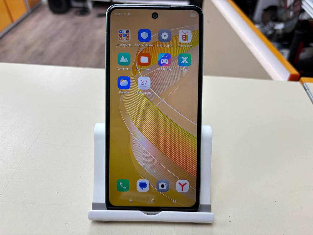 Смартфон Infinix Smart 8 4/128