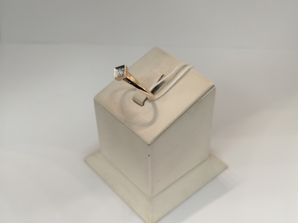 КОЛКМ585 КОЛЬЦО С КАМНЕМ (Au 585)